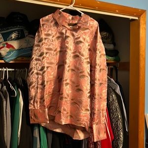 Beautiful dress shirt xxl (cuff links not included)